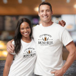 ビールラバーヒップスターライブ呼吸ドリンクビールカスタム Tシャツ<br><div class="desc">ビールが大好きな世界を見せろ！ロゴスタイルデザインは、文字「Live Breath Drink Beer」と、ホップの間に位置する矢印とビールグラスの手描きイラストレーションを備えている。以下に独自のカスタム文字を追加。人生素晴らしでビール好きかホームビールの醸造者のために。</div>