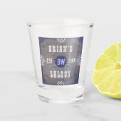 ビール大広間の素朴な木製の古い西部の野生の西の名前 ショットグラス (正面)