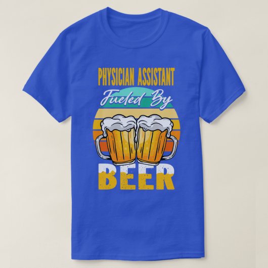ビール好きで元気な医おもしろい師助手 Tシャツ (デザイン正面)