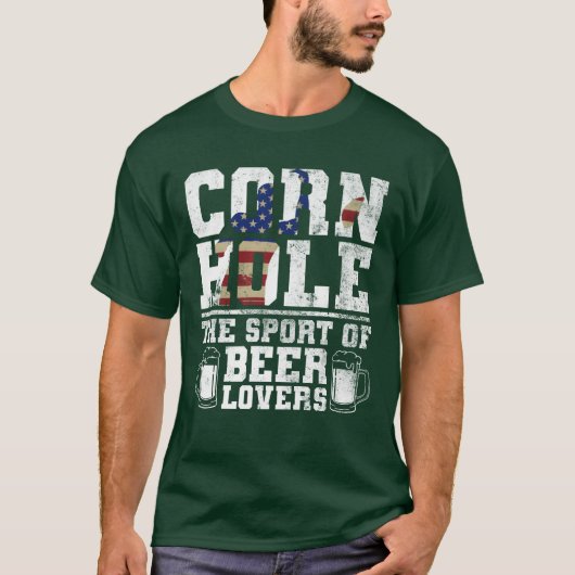 ビール好きのためのスポーツ「コーンホール」ユーモアグッズ Tシャツ (正面)