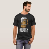 ビール男子学生の社交クラブビール Tシャツ (正面フル)