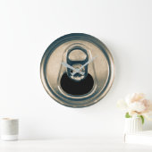 ビール缶ポップ・アートののトップビール飲み屋マンケーブ ラージ壁時計 (ホーム)