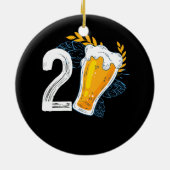 ビール飲む21歳の誕生日パーティー21歳 セラミックオーナメント (裏面)