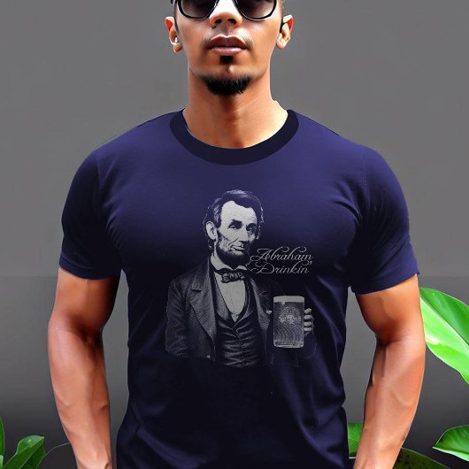 ビール飲むAbe Lincoln USAパーティー社長Pun Tシャツ