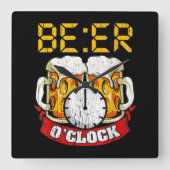 ビール·オクロックで大人のおもしろいユーモアを飲む スクエア壁時計 (正面)