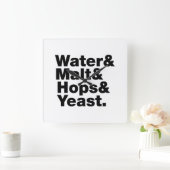 ビール=水と麦芽、ホップ、酵母。 スクエア壁時計 (ホーム)