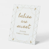 ビー赤ちゃんシャワーベビーは甘いお菓子サイン 台座サイン (正面)
