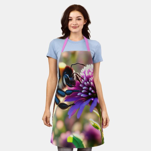 ビー エプロン (着用した状態)