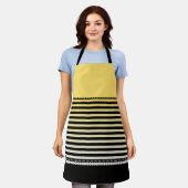 ビー エプロン (着用した状態)