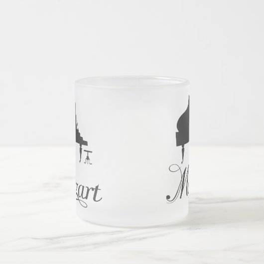 ピアニストのためのモーツァルトのピアノギフトによって曇らされる飲み物用品 フロストグラスマグカップ (中央)