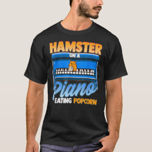 ピアノおもしろいのポップコーンの食べハムスター Tシャツ