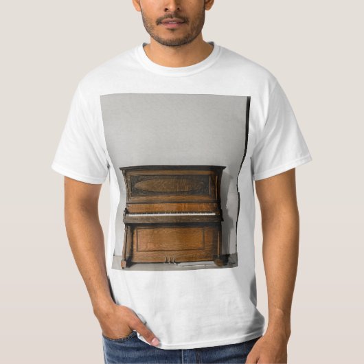 ピアノかわいらしのアートワーク Tシャツ (正面)