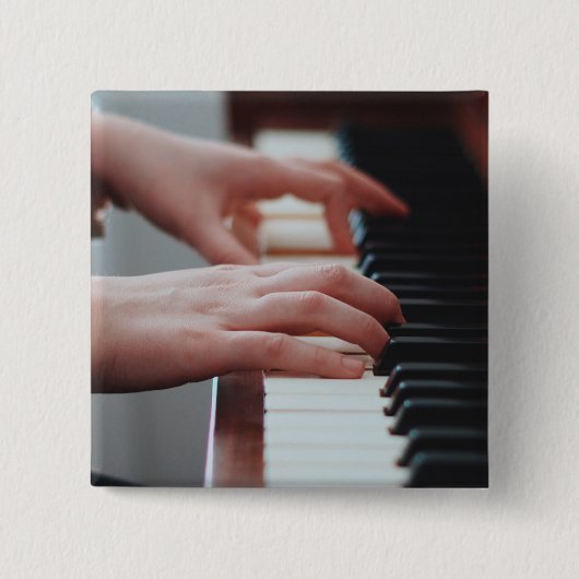 ピアノかわいらしデザイン 缶バッジ (正面)