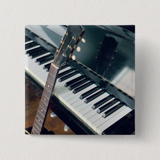 ピアノかわいらしデザイン 缶バッジ (正面)