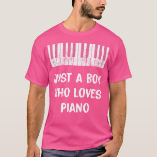 ピアノが好きな少年 Tシャツ
