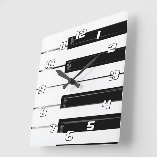 ピアノのキーボード鍵(数字あり) スクエア壁時計 (傾斜)