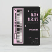 ピアノの鍵盤音楽 誕生日 招待状 (スタンド正面)