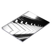 ピアノはノートを調整します ノートブック (左側)