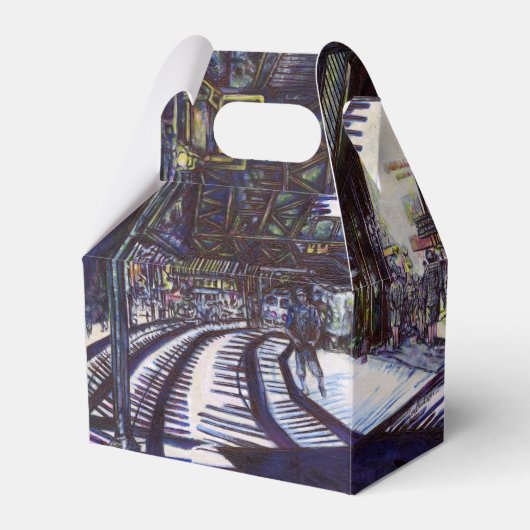 ピアノを叩く フェイバーボックス (正面サイド)