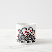 ピアノを遊んでいる小さい猫が付いているエスプレッソのコップ! エスプレッソカップ (正面)