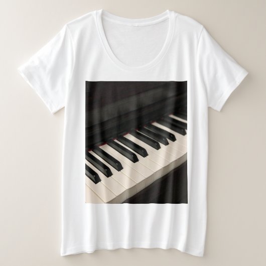ピアノカッコいいデザイン プラスサイズTシャツ (デザイン正面)