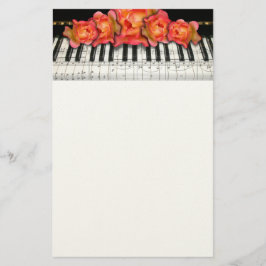 ピアノキーボードのバラおよび音楽ノート 便箋