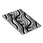 ピアノポルカウェーブズノート – ミュージカルブラック&ホワイト ノートブック (右側)