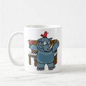 ピアノマグを遊んでいるCUのサイ コーヒーマグカップ (左)