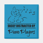 ピアノ奏者に気紛れしやすい不思議な猫 マグネット (正面)