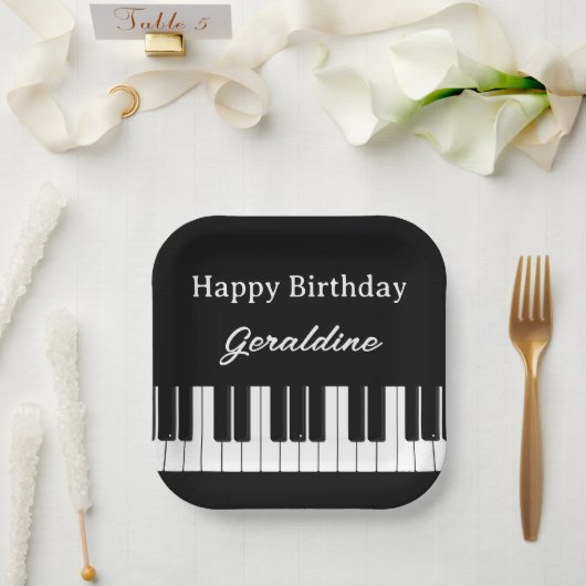 ピアノ奏者のお誕生日おめでとう(名入れ可) ペーパープレート (ウェディング)