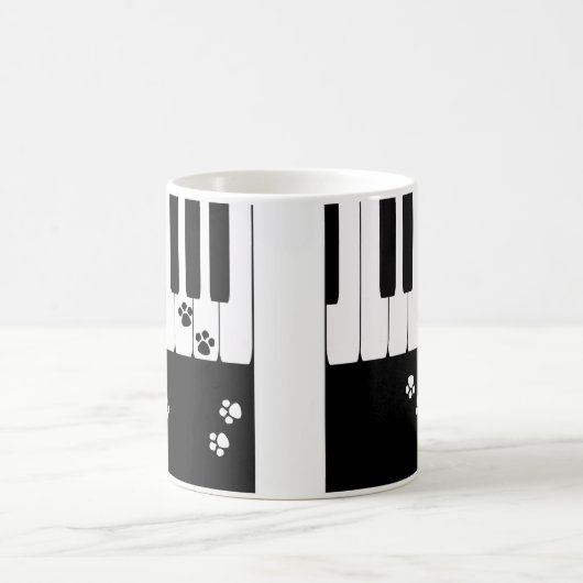 ピアノ鍵と猫足はコーヒーマグを歩く コーヒーマグカップ (中央)
