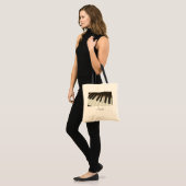 ピアノ鍵スタイリッシュ – 白黒の写真 トートバッグ (正面(モデル))