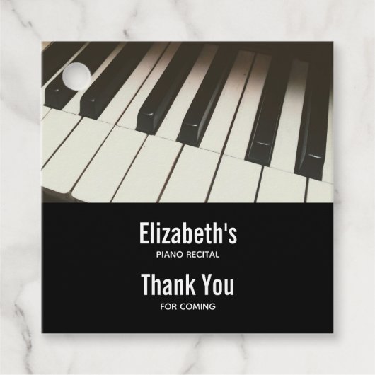 ピアノ鍵スタイリッシュ – 白黒の写真 フェイバータグ (正面)