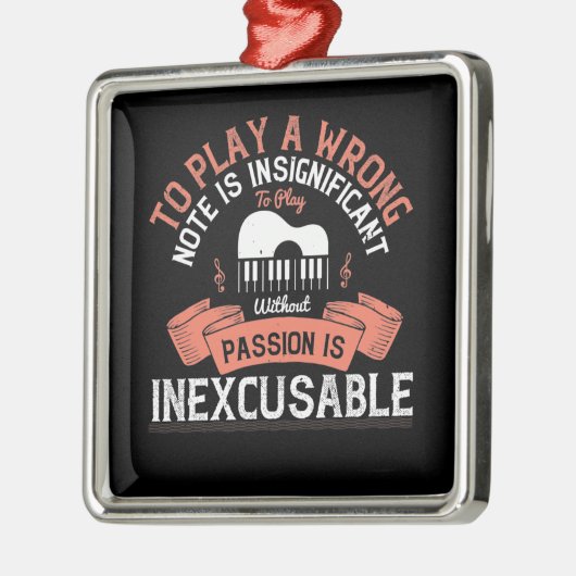 ピアノ – 情熱を持たないと許せない メタルオーナメント (左)
