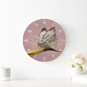 ピエリスの庭の白い蝶 ラージ壁時計 (ホーム)