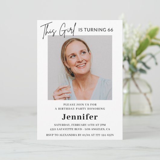 ピエレガントッモダンク写真66歳の誕生日 招待状 (スタンド正面)