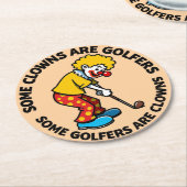 ピエロおもしろいゴルファーと文字ユーモアのある ラウンドペーパーコースター (アングル)