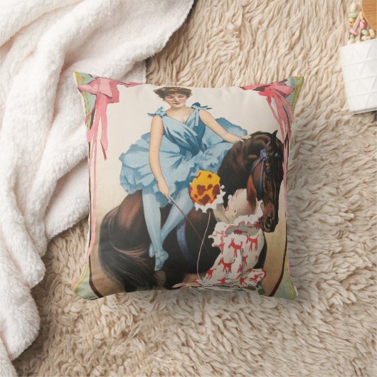 ピエロが馬に乗って女性に花を手渡す クッション (ブランケット)