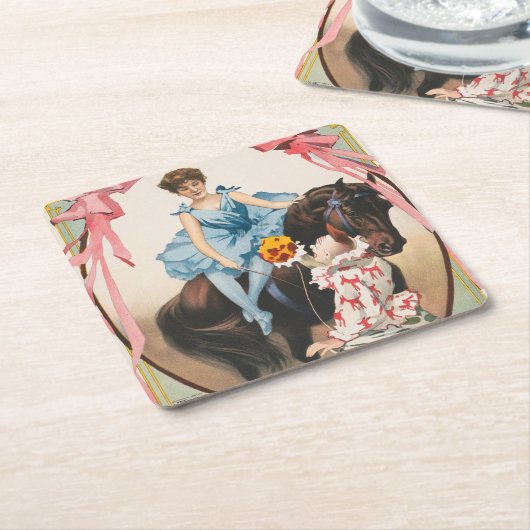 ピエロが馬に乗って女性に花を手渡す スクエアペーパーコースター (アングル)