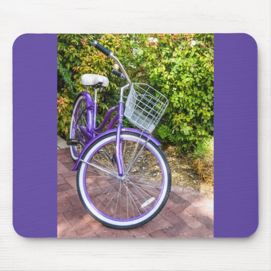 ピカピカの紫色の自転車が乗り心地に マウスパッド (正面)