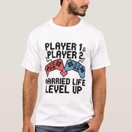 ピクセルゲーミングカップルのレベルアップデザイン Tシャツ