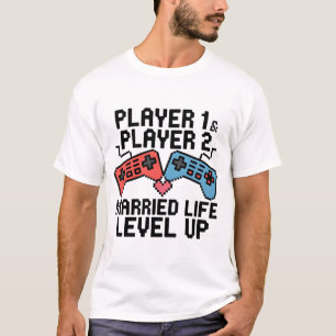 ピクセルゲーミングカップルのレベルアップデザイン Tシャツ