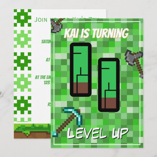 ピクセル化されたゲーマーグリーン レベルアップ 11歳の誕生日 招待状 (正面/裏面)