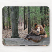 ピクニックテーブルに座る マウスパッド (正面)