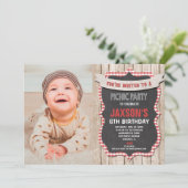 ピクニックパーティー誕生日の赤い白いギンガムの写真 招待状 (スタンド正面)