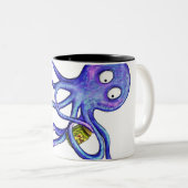 ピクルスの瓶を持つタコ ツートーンマグカップ (正面右)