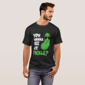 ピクルスを見たいですか キュウリ 野菜 ピクルス Tシャツ (正面フル)