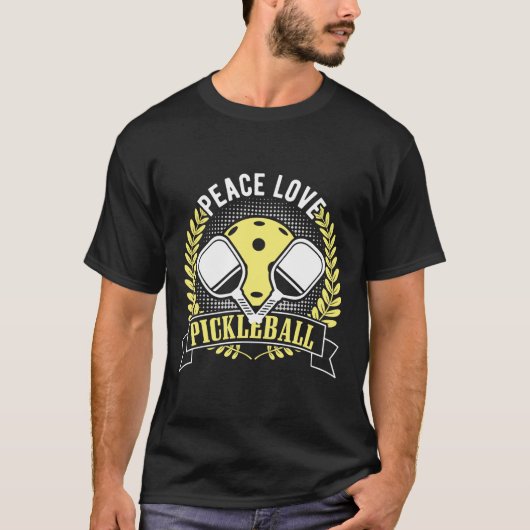 ピクルスボール愛好家の平和な暮らし 面白いピクルスボール格言 Tシャツ (正面)