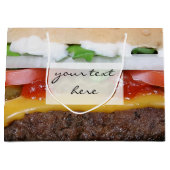 ピクルス写真付きのおいしいチーズバーガー ラージペーパーバッグ (正面)