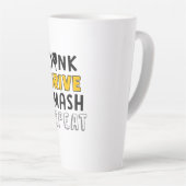 ピクルボールおもしろいマグかわいいピクルボール カフェラテマグ (右アングル)